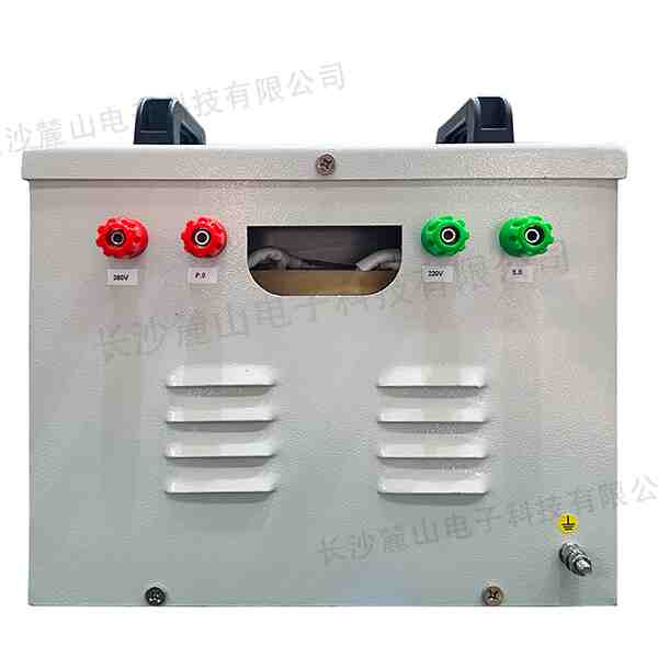 为什么在输送过程中需要充氮并拆卸套管等部件？ 在真空注油时，为什么需要拆除储油柜和安全气道？