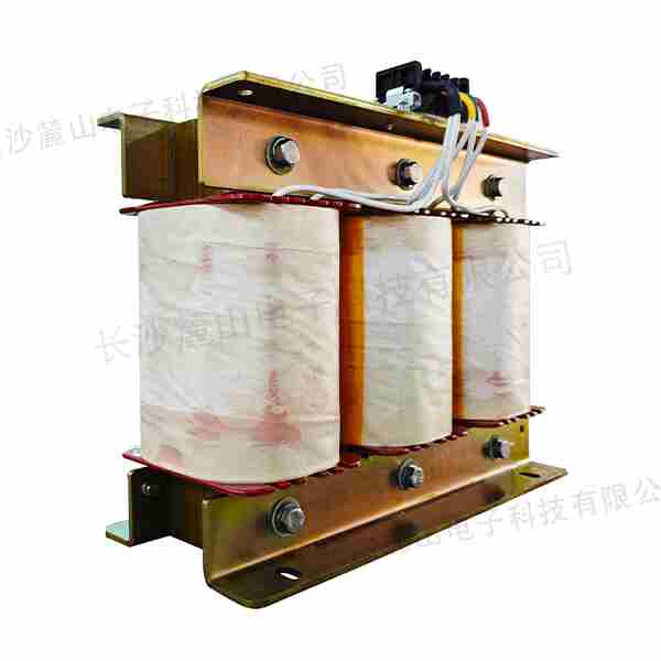 三相变压器有哪些保护设备？